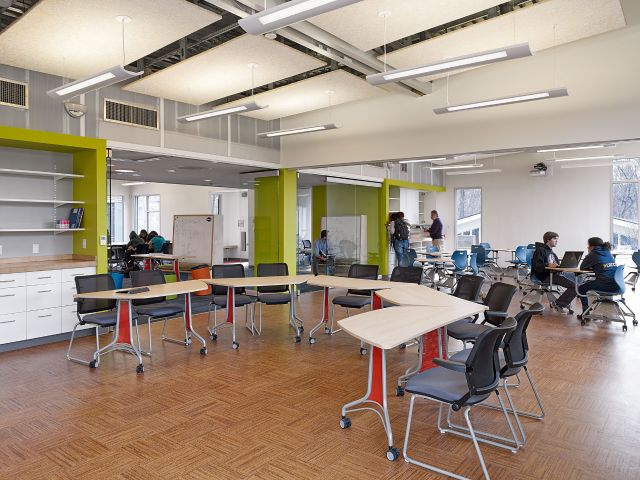 StudioWorks open space no screen